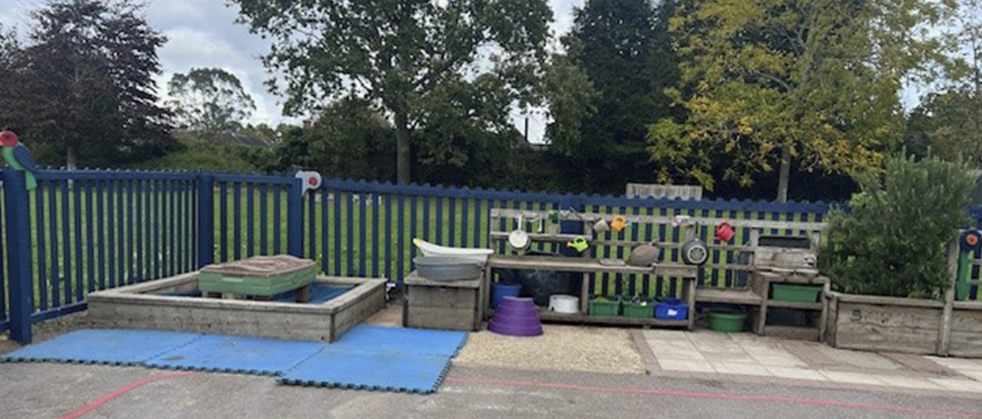 Welcome to Horns Drove | Plenty of Play Space